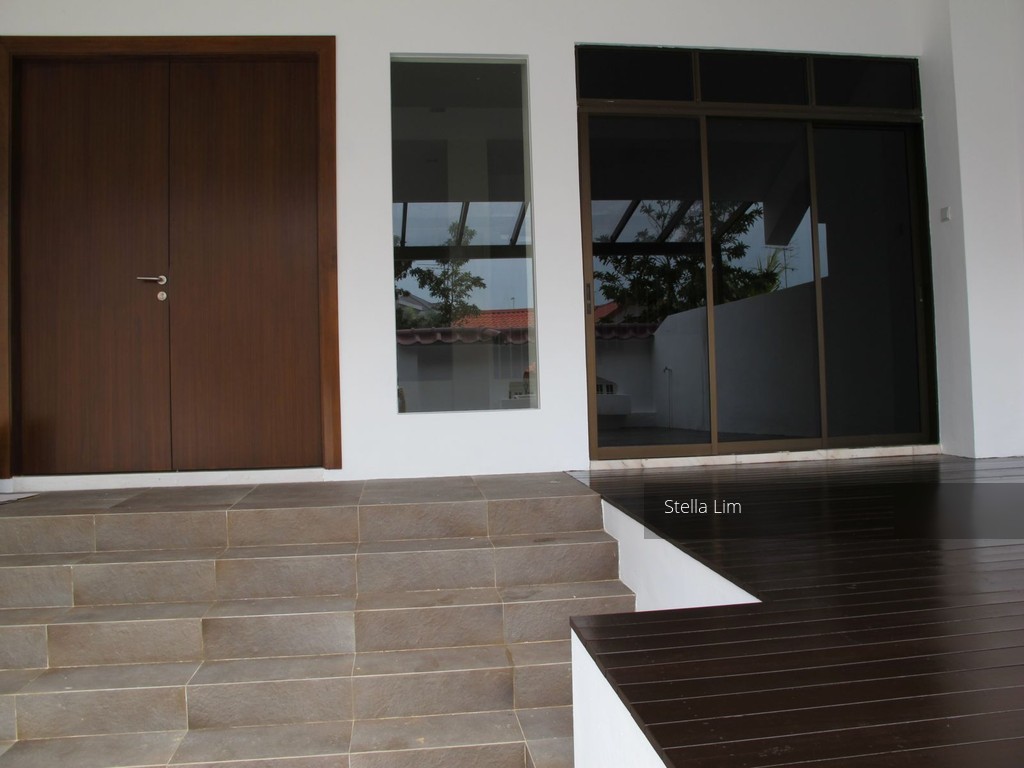 Flower Road (D19), Terrace #109579912